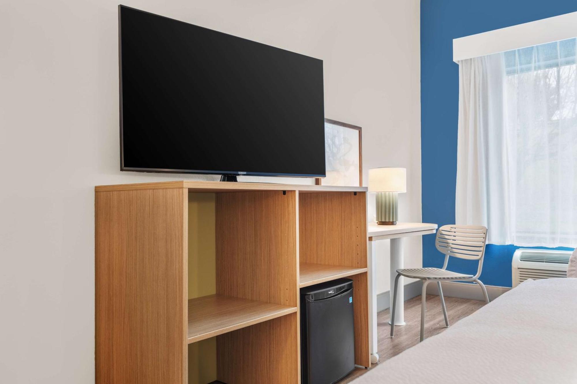 Spark By Hilton Winchester Bagian luar foto