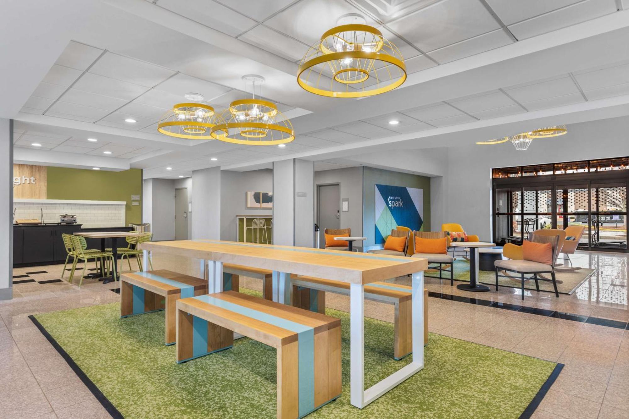 Spark By Hilton Winchester Bagian luar foto