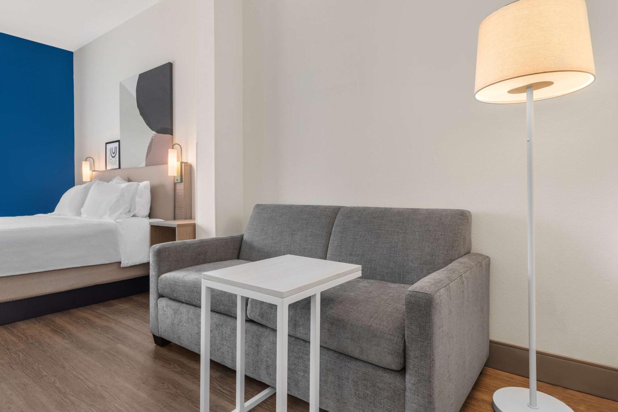 Spark By Hilton Winchester Bagian luar foto